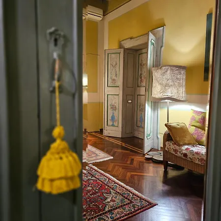 L'ape Regina Ferrara