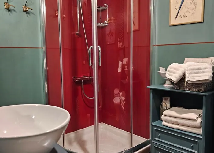 L'ape Regina Ferrara