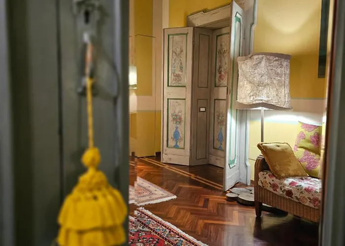 L'ape Regina Ferrara